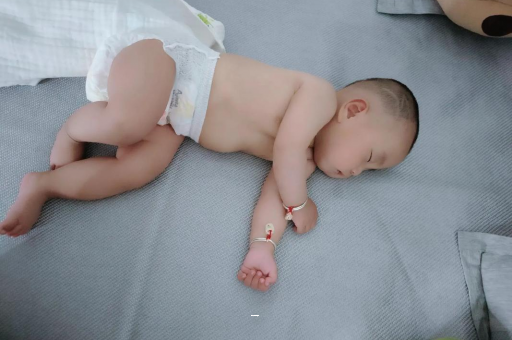 扶余孕妇肚脐周围发青
